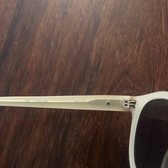 NWOT Equipment sunglasses - Picture 6 of 7